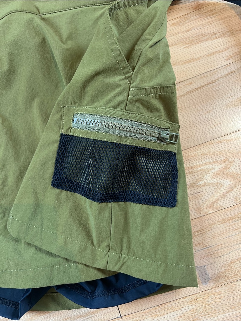 Wondery Outdoors Ephedra Trail Cargo Hiking Skort in Olive - Picture 8 of 13